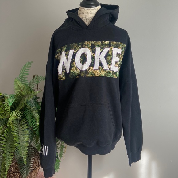 Gildan L WOKE Black Long Sleeve Hooded Sweatshirt Kangaroo Pocket - Picture 1 of 3